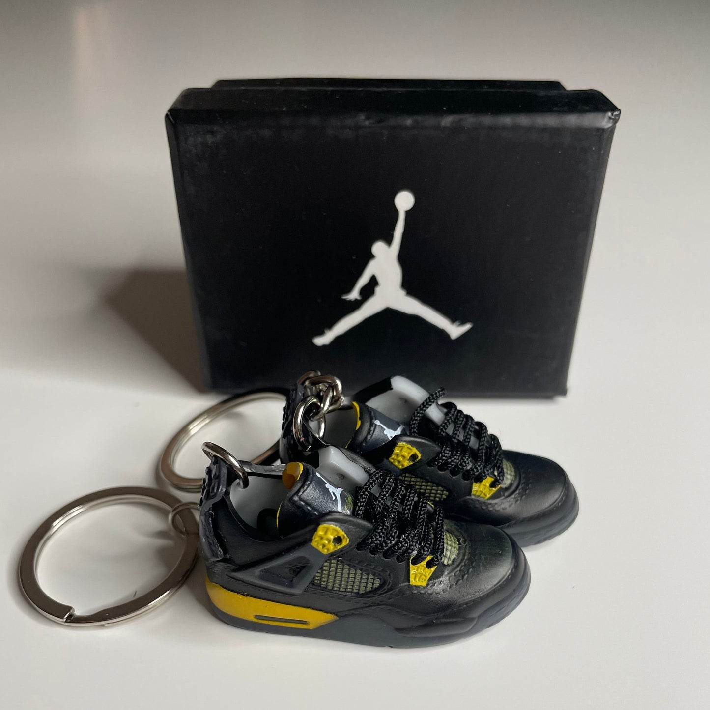 Portachiavi Mini Sneaker Jordan 4 ‘Yellow Thunder’